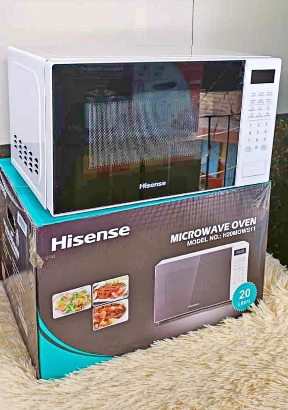 Hisense 20L Digital Microwave – Black, Compact & Efficient - Image 2